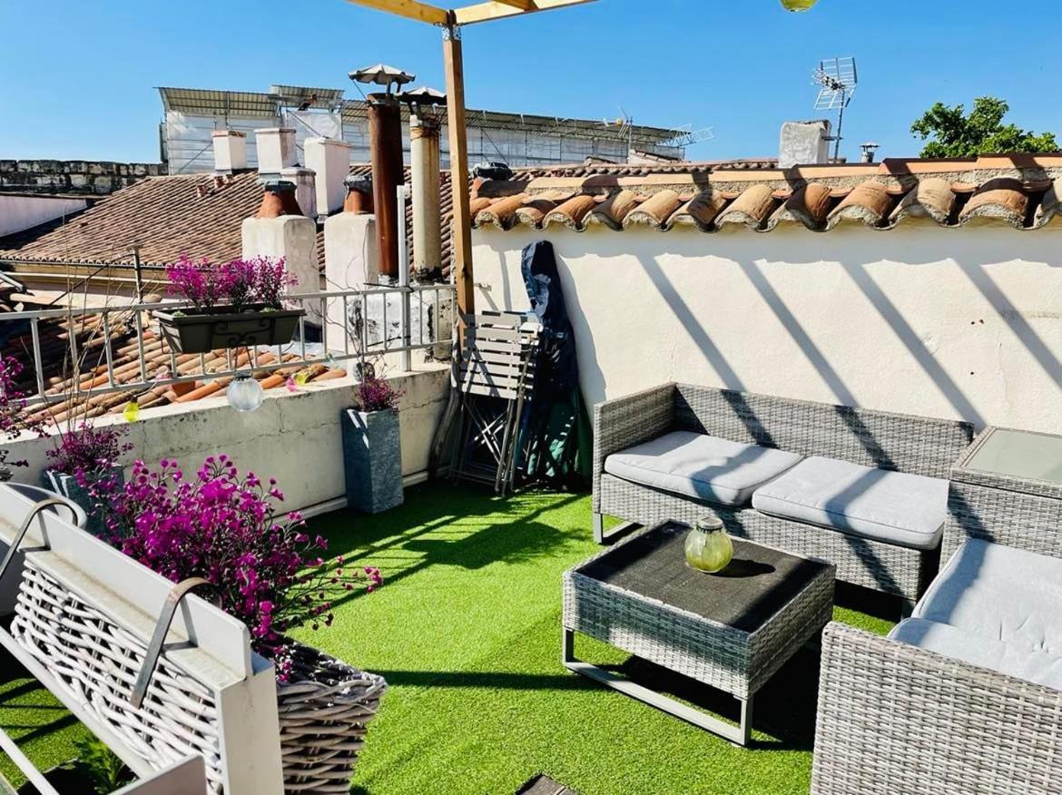 La Terrasse Des Arenes Daire Nîmes Dış mekan fotoğraf